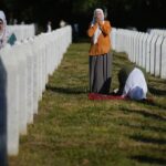 Binlerce kişi, II. Dünya Savaşı’ndan bu yana Avrupa’nın kabul ettiği tek soykırımın 30. yıldönümünde Srebrenitsa’da toplandı