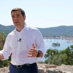 Eski Başbakan Tsipras, borç krizi yıllarını anlatan ‘İthaki’ adlı kitabını yayınlayacak