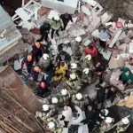 İstanbul’da gaz patlaması sonucu iki bina çöktü