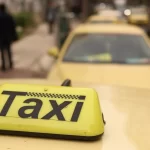 Taksi şoförlerinin grevi devam ediyor, Atina şehir merkezine araç konvoyu düzenlendi